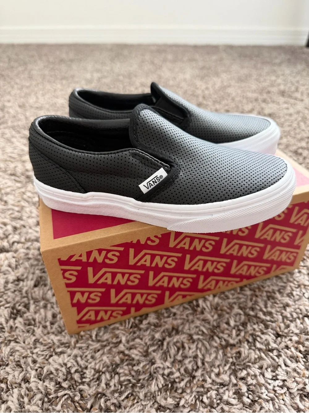 Vans kids classic leather slip on